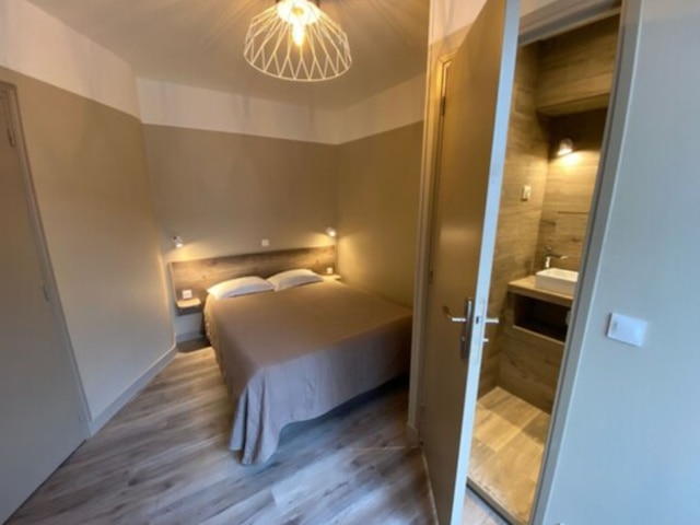 ホテル アングレテーレ