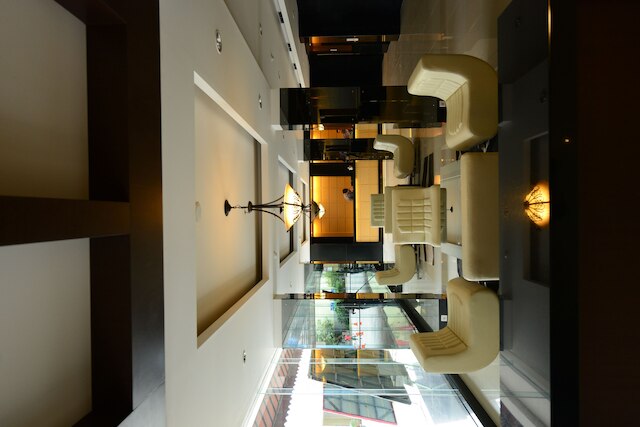 エミリア ホテル バイ アメイジング