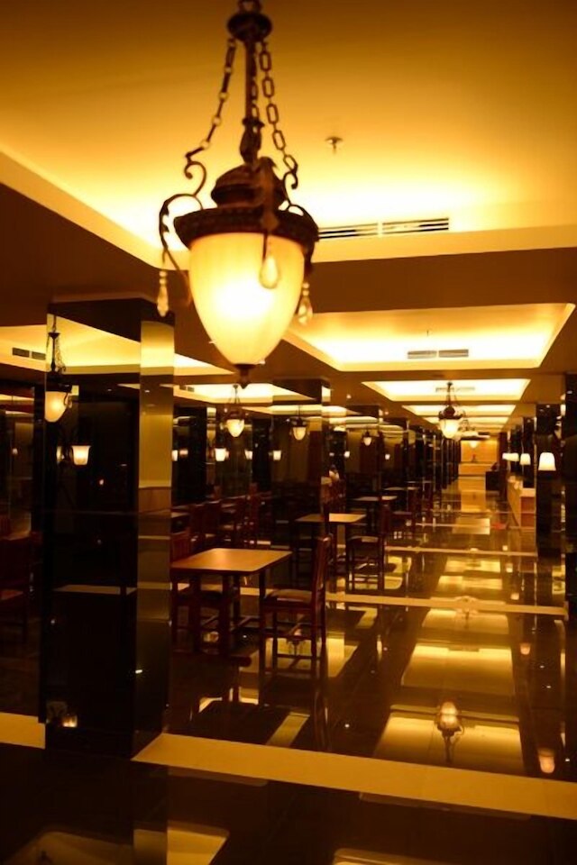 エミリア ホテル バイ アメイジング