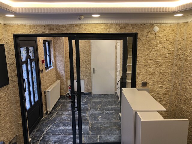 エミール ホテル