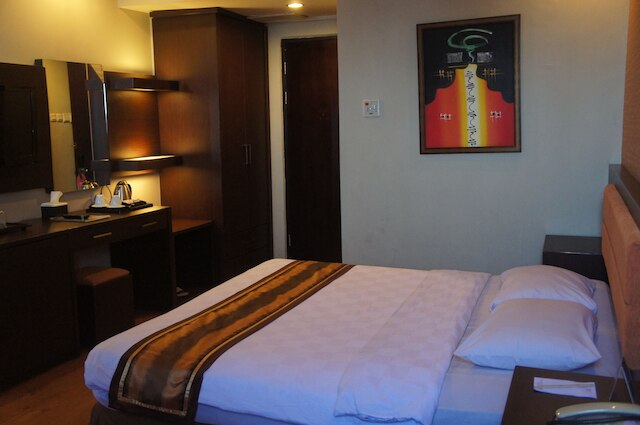 グランド パレス ホテル マカッサル