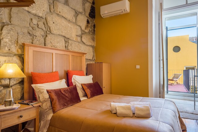 センテナリー フォンテンハス アパートメンツ