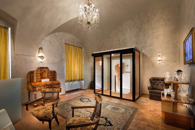 リトル キング ホテル U マルバゼ