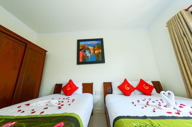 ゴールデン リバー ホテル