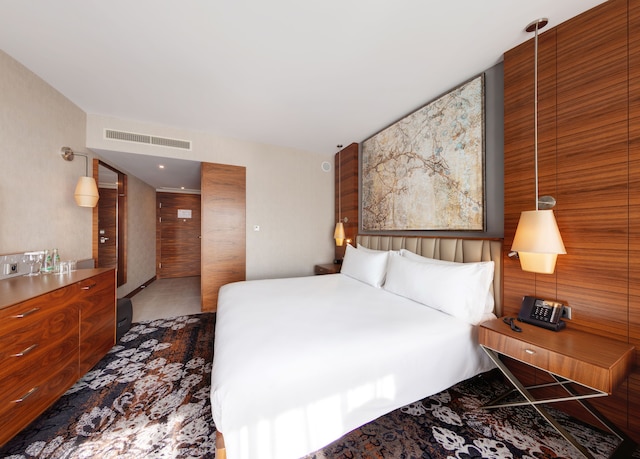 ダブルツリー バイ ヒルトン クラクフ ホテル & コンベンション センター