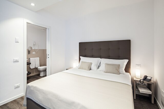 オテル スタジオ イン チェントラーレ & ミラノ アーバン パデル