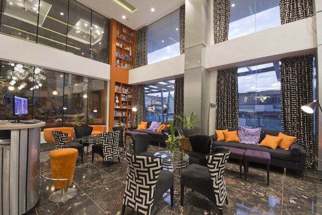 ハイブ ホテル アンド コンベンション パレス