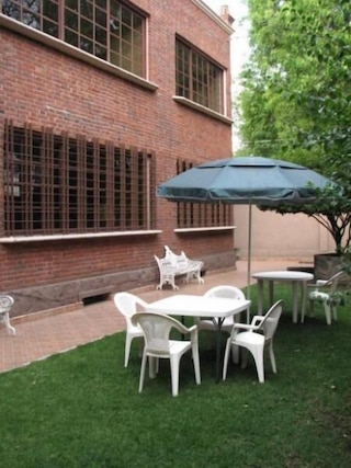 ホスタル ラ エンカンタダ