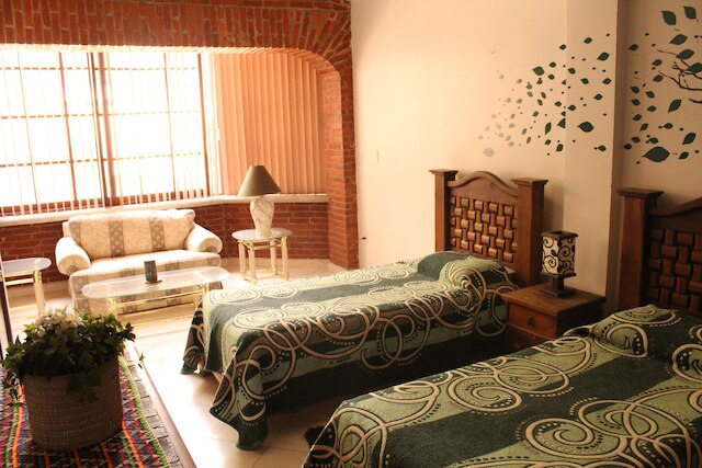 ホスタル ラ エンカンタダ