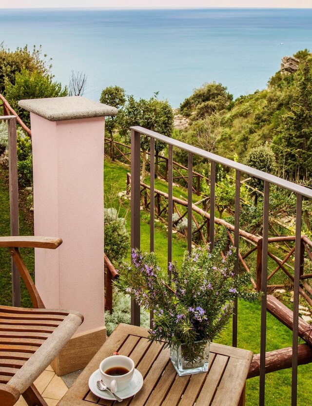 テヌタ ソロミタ