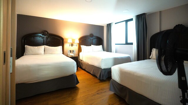 カナダ セントラル & ルーフトップ