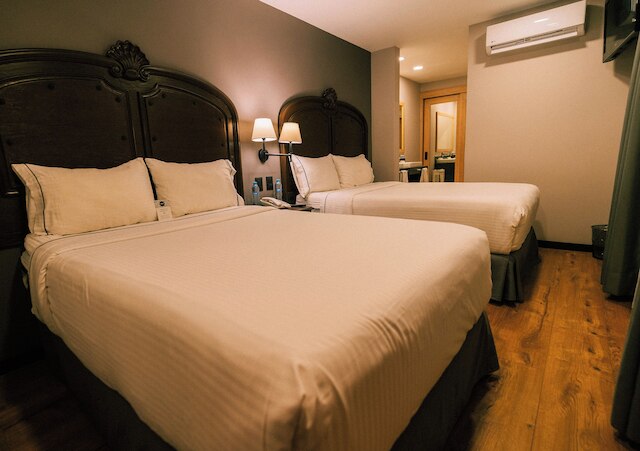 カナダ セントラル & ルーフトップ