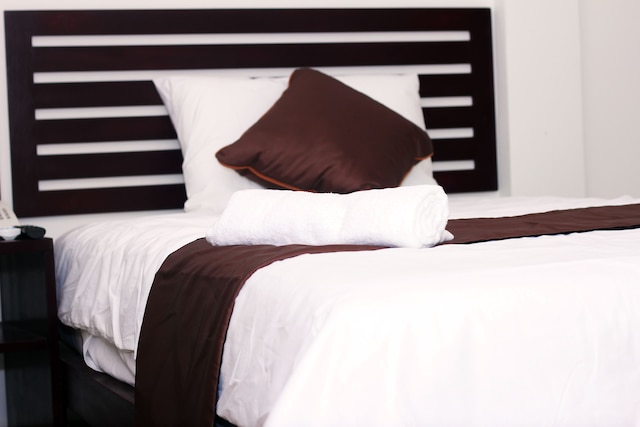 ニイサイ アパートメント