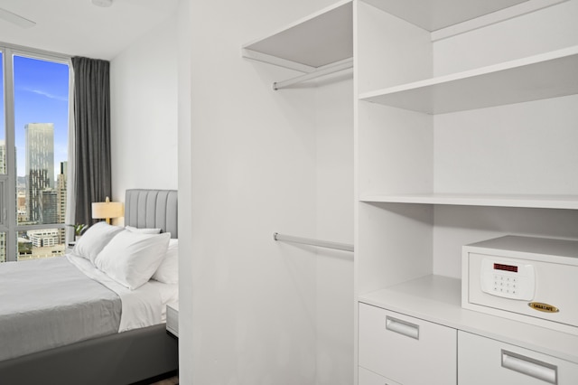 レベル ロサンゼルス ダウンタウン - サウス オリーブ