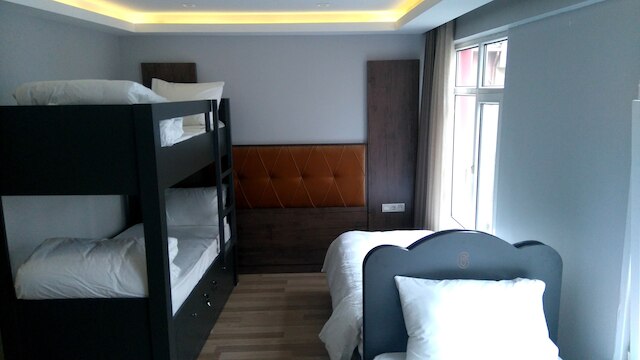 チアーズ ライトハウス