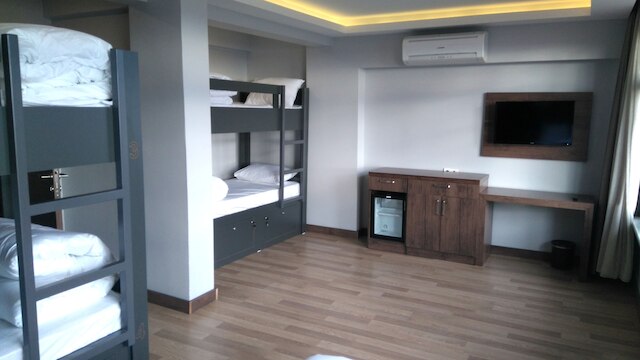 チアーズ ライトハウス