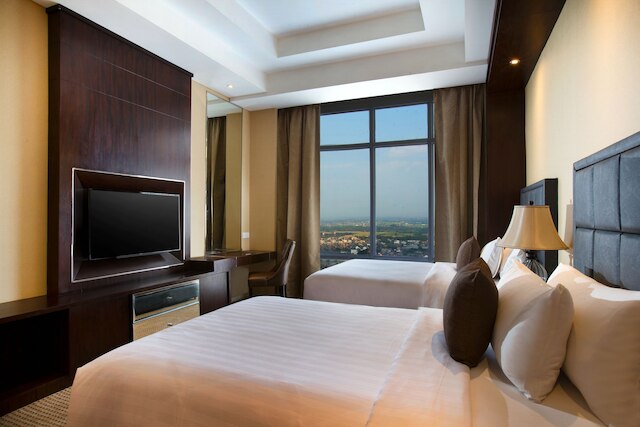 グランド メルキュール ソロ バル