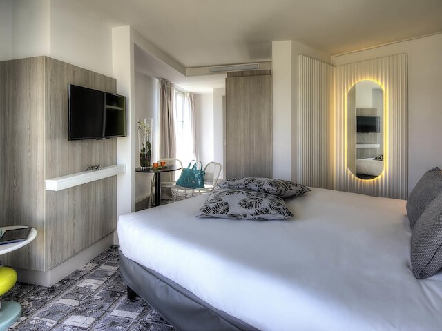 イビス スタイルズ ニース センター ガレ