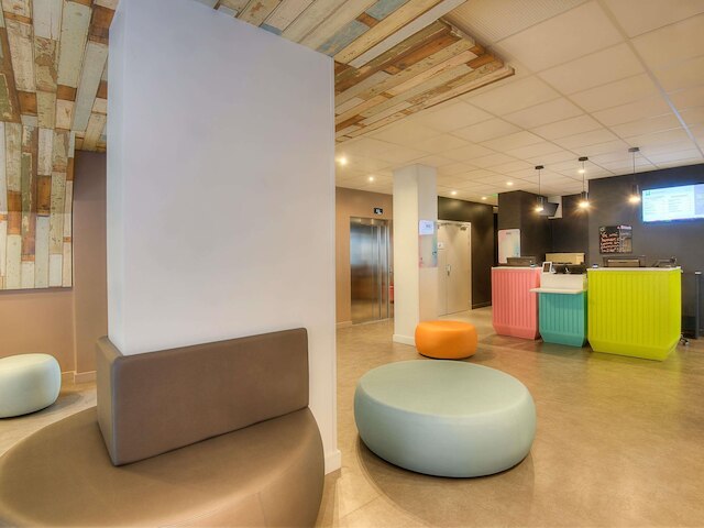 イビス スタイルズ ニース センター ガレ