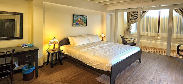 ヘーレン バイ ザ リバー