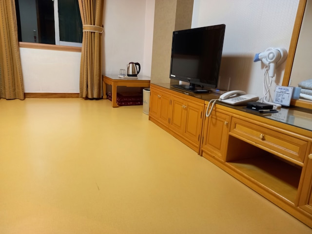 キムチョン パーク ツーリスト ホテル