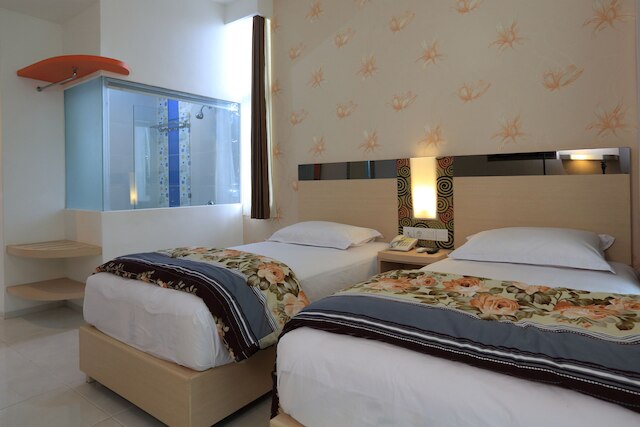 デワルナ ストヨ マラン