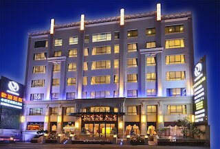 ホテル モダン プリ