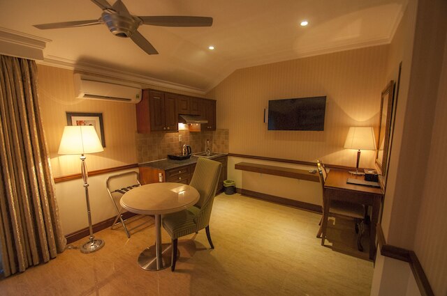 セントラル ホテル アンド レジデンシズ