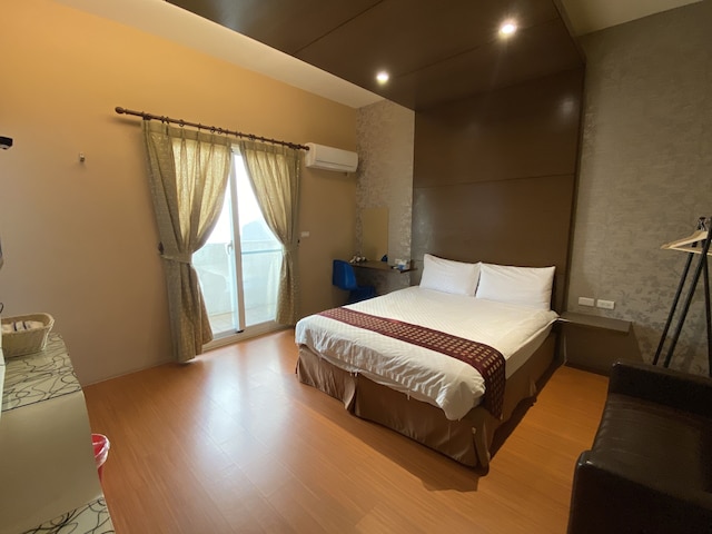 ハッピー ライフ ホステル