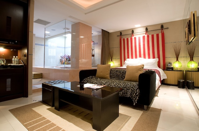 イエス モーテル シティ リゾート パラダイス