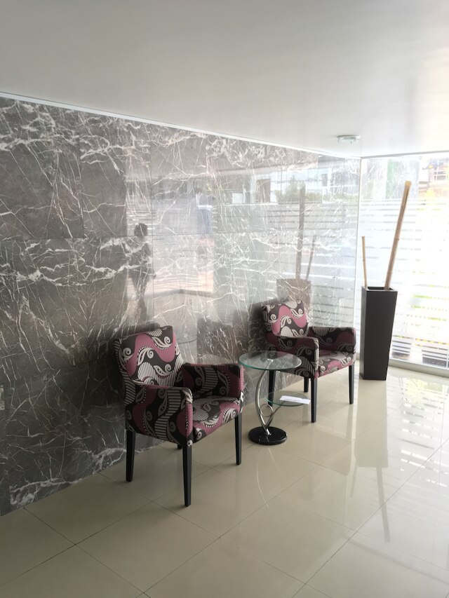 グルポ キングス スイーツ チンボラゾ