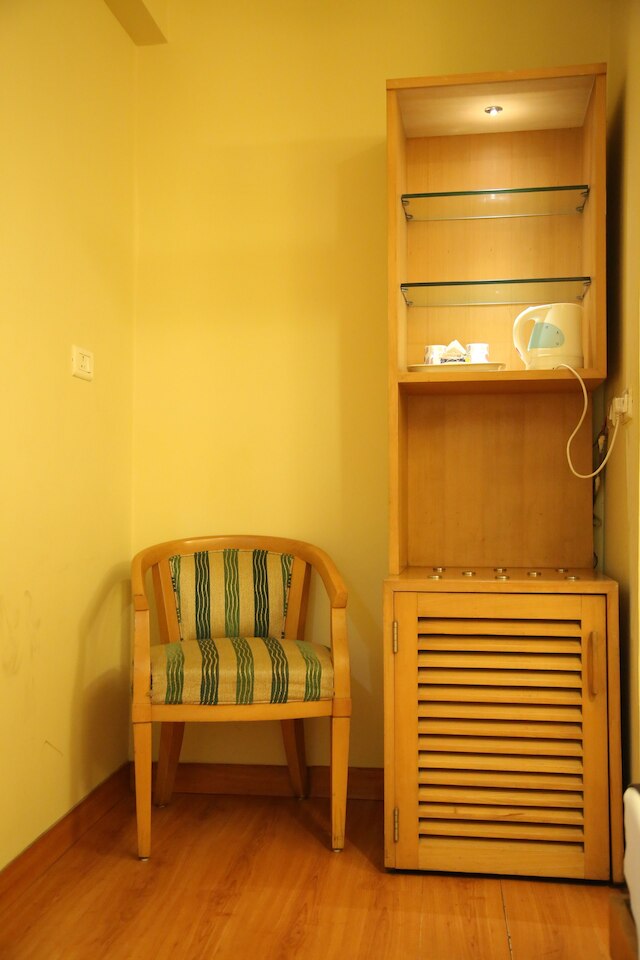 ホテル サディッシュ タワー