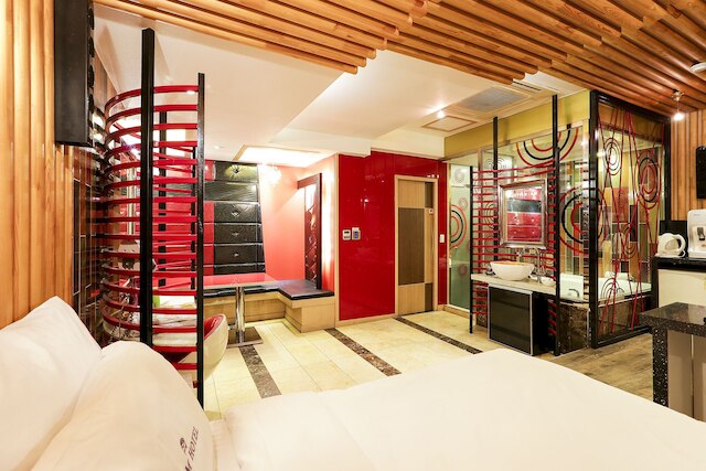 コアム ツーリスト ホテル