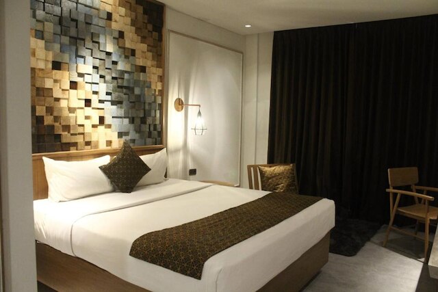 デ ジャバ ホテル