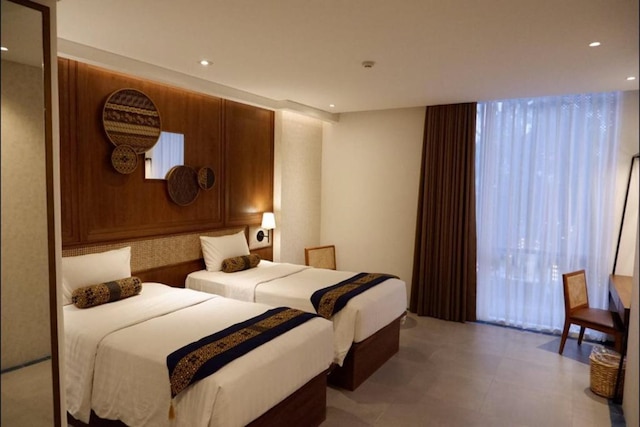 デ ジャバ ホテル