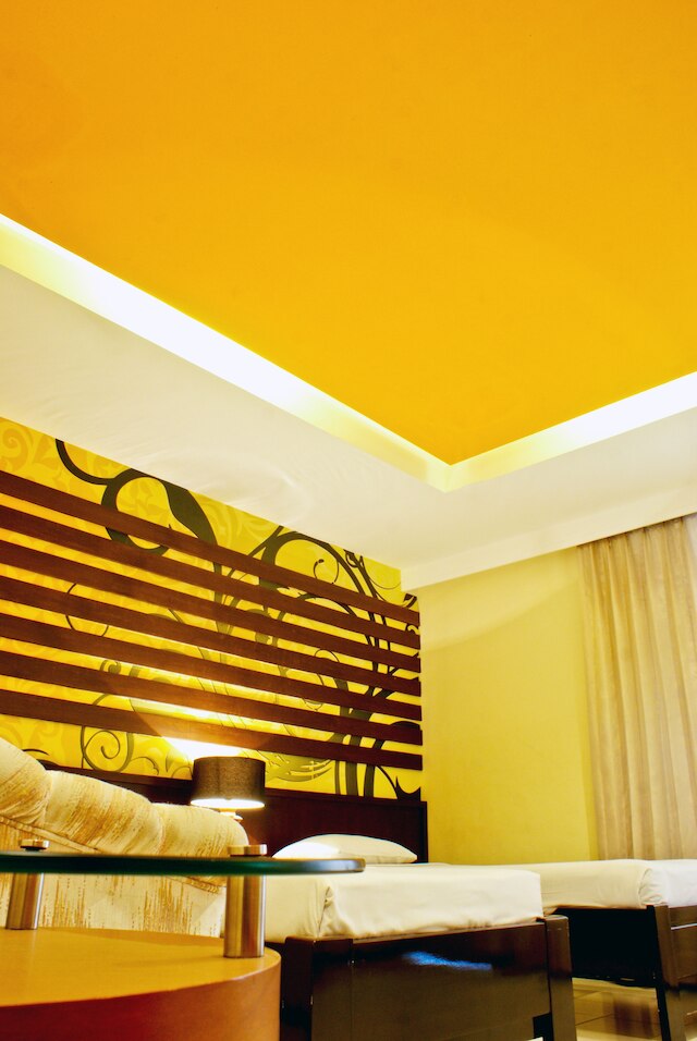 プルナマ ホテル