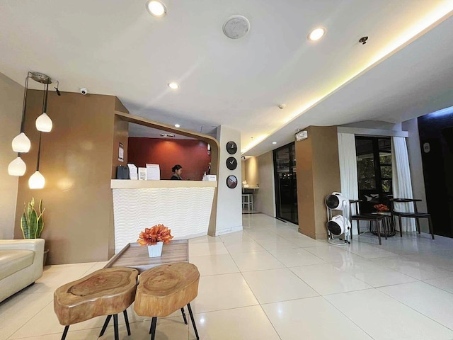 トレベルビー ビジネス イン