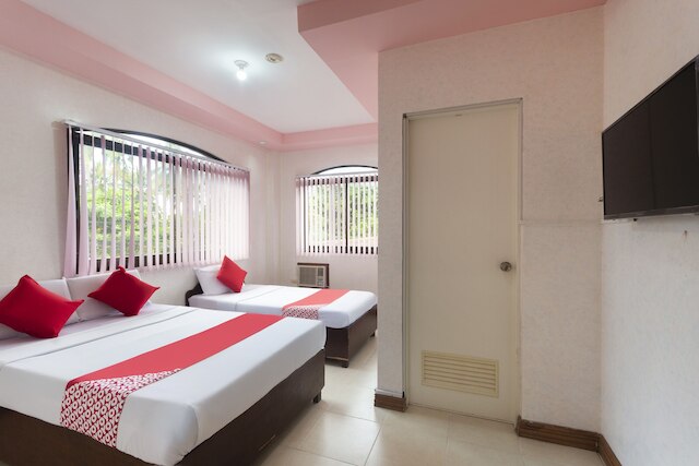 OYO 426 ココ グローブ ツーリスト イン