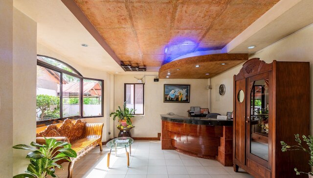 OYO 426 ココ グローブ ツーリスト イン