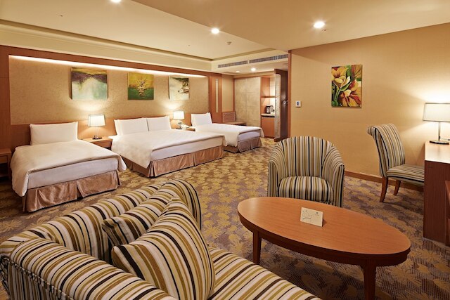 エダ スカイラーク ホテル