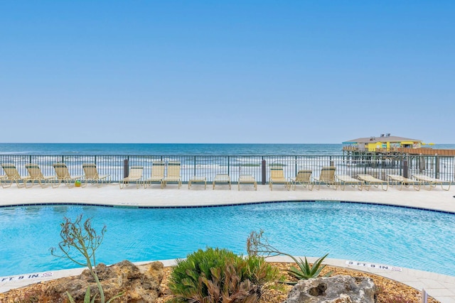 オーシャン ビューズ プール ホット タブ シーホース スイート 907