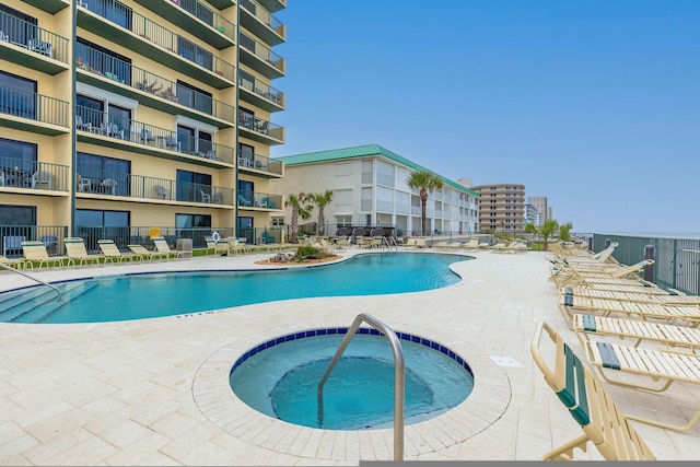 オーシャン ビューズ プール ホット タブ シーホース スイート 907