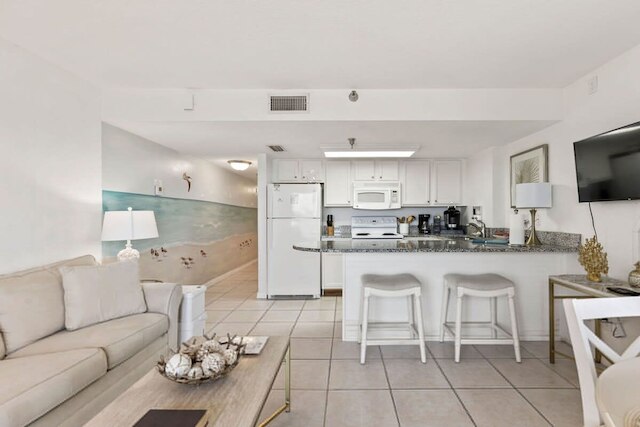 トップ フロア オーシャンフロント コンド ウィズ プール ビーチ アクセス