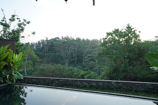 ザ シャンティ グラハ ヴィラズ