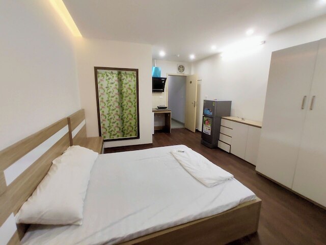 エラ アパートメント ハム ロング