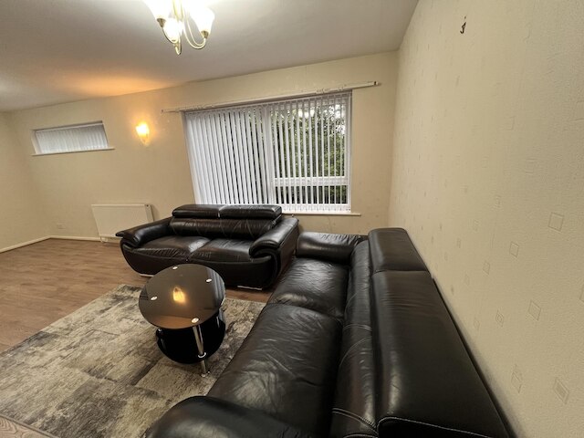 キングベッドズ リバプールシティ フリーパーキング ウィズ 洗濯機 ファストWiFi