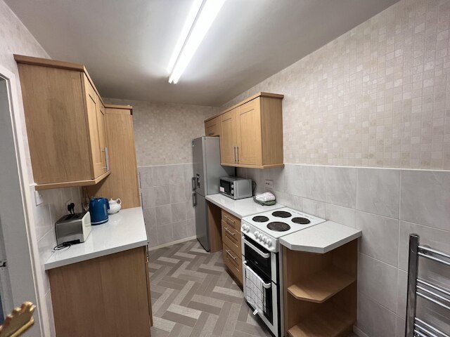 キングベッドズ リバプールシティ フリーパーキング ウィズ 洗濯機 ファストWiFi