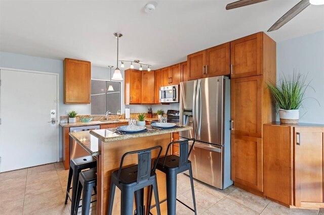 パシフィック ショアーズ A315 2 ベッドルーム コンド