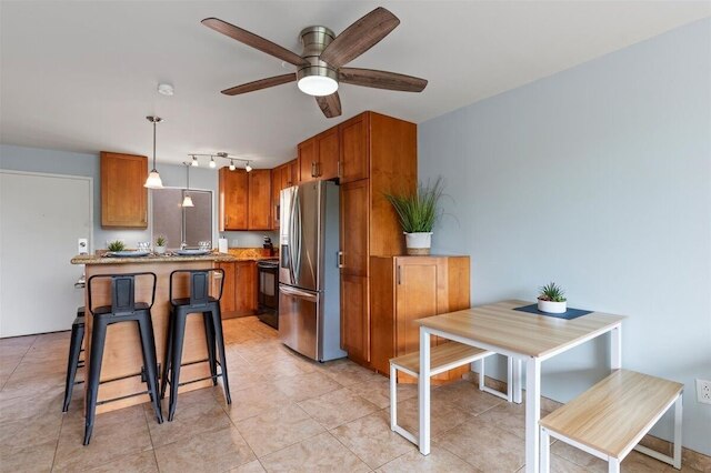 パシフィック ショアーズ A315 2 ベッドルーム コンド