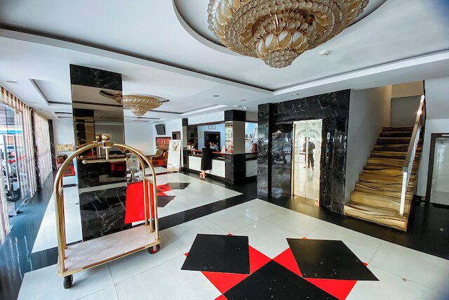 ラッキー スター ホテル ニア ハーバー ベイ バタム